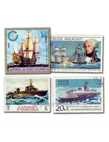 BATEAUX DE GUERRE : pochette de 25 timbres (Oblitérés)