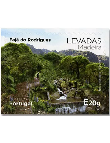 n° 386/390 - Timbre MADERE Poste