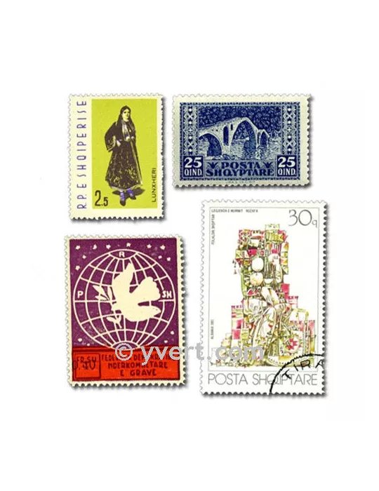 ALBANIE : pochette de 300 timbres (Oblitérés)