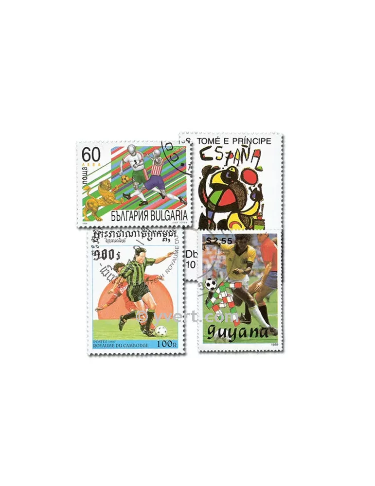 FOOTBALL : pochette de 100 timbres (Oblitérés)