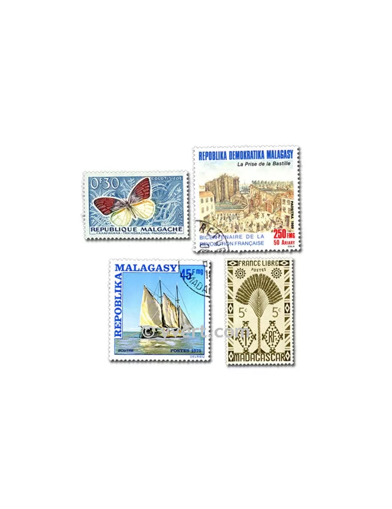 MADAGASCAR : pochette de 300 timbres (Oblitérés)