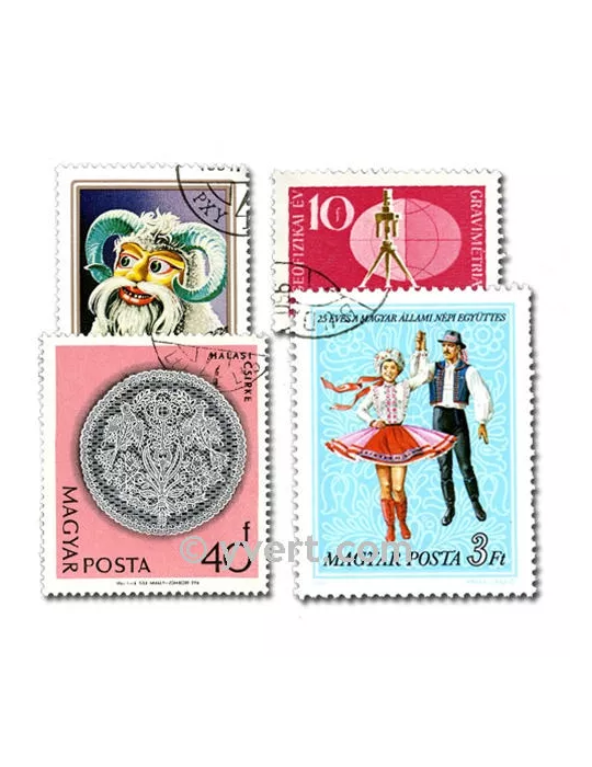 HONGRIE : pochette de 200 timbres (Oblitérés)