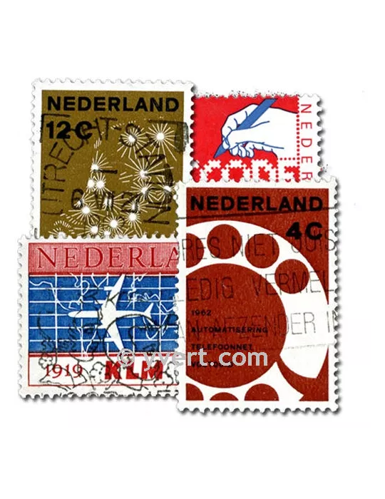 PAYS BAS : pochette de 100 timbres (Oblitérés)