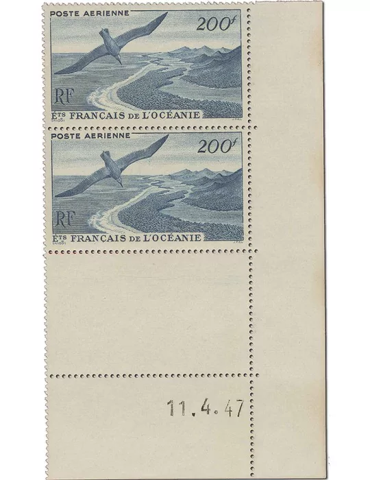 n° 26/28** - Timbre OCEANIE Poste Aerienne