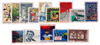 France : 14 timbres entre n°3000 et n°3040**